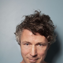 艾丹·吉伦Aidan Gillen