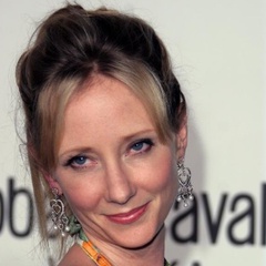 安妮·海切Anne Heche