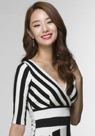 Stephanie Lee