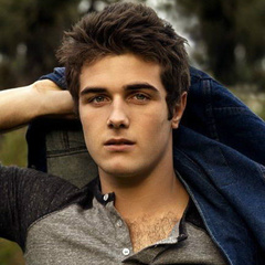 博·米尔乔夫Beau Mirchoff