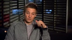 制作特辑之Jeremy Renner